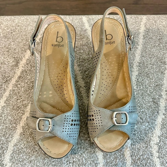 B Comfort Silver Gray Sling Back Platform Heeled Shoes - Picture 3 of 9